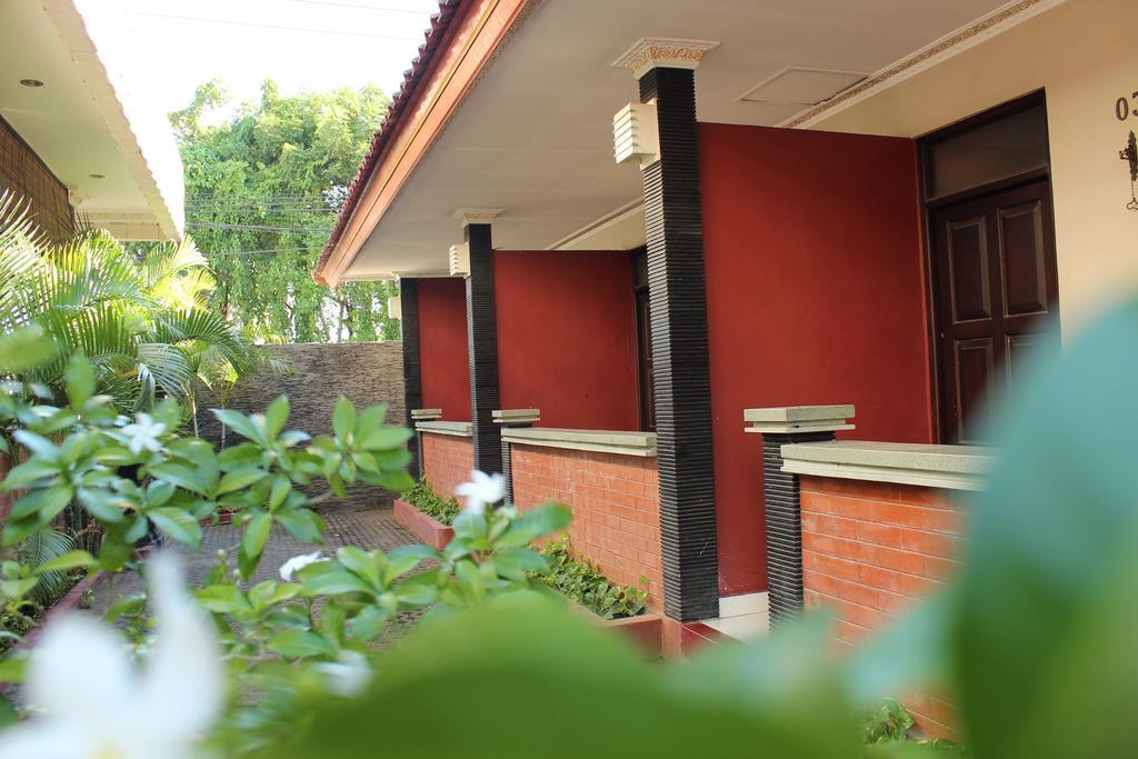 Puri Ganesh Legian Exterior foto
